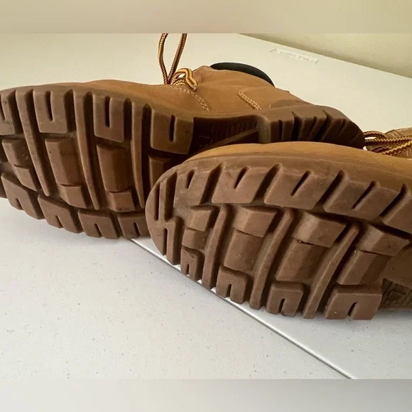 OZARK TRAIL MEN’S TROY BOOTS. SIZE 7
COLOR IS WHEAT-TAN  GREAT CONDITION - Picture 5 of 8